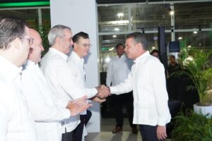 Presidente Abinader encabeza inauguración de planta de reciclaje Renacer en San Pedro de Macorís