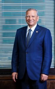El doctor Leonardo Aguilera resalta capacidad del país para atraer inversión extranjera directa pese a la incertidumbre global