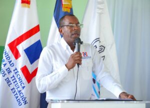 Gobierno inicia proyecto de titulación en los bateyes Montecristi, Alemán y El Peñón, en San Pedro de Macorís