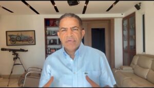 Juan Marte mantiene alza del pasaje desde este lunes y califica de “pírrica” la rebaja en los combustibles